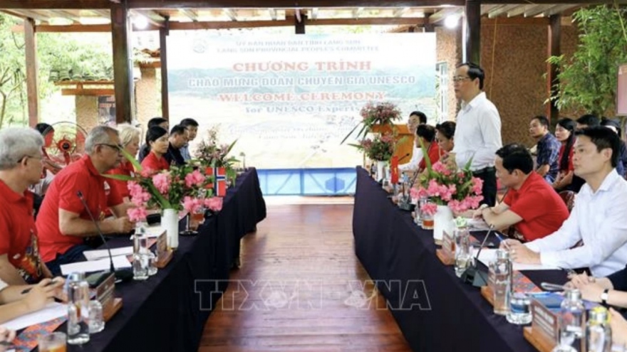 UNESCO experts assess dossier seeking global status for Lang Son Geopark