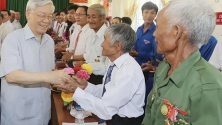 Foreign researchers highlight Party chief’s contributions to Vietnamese people’s happiness