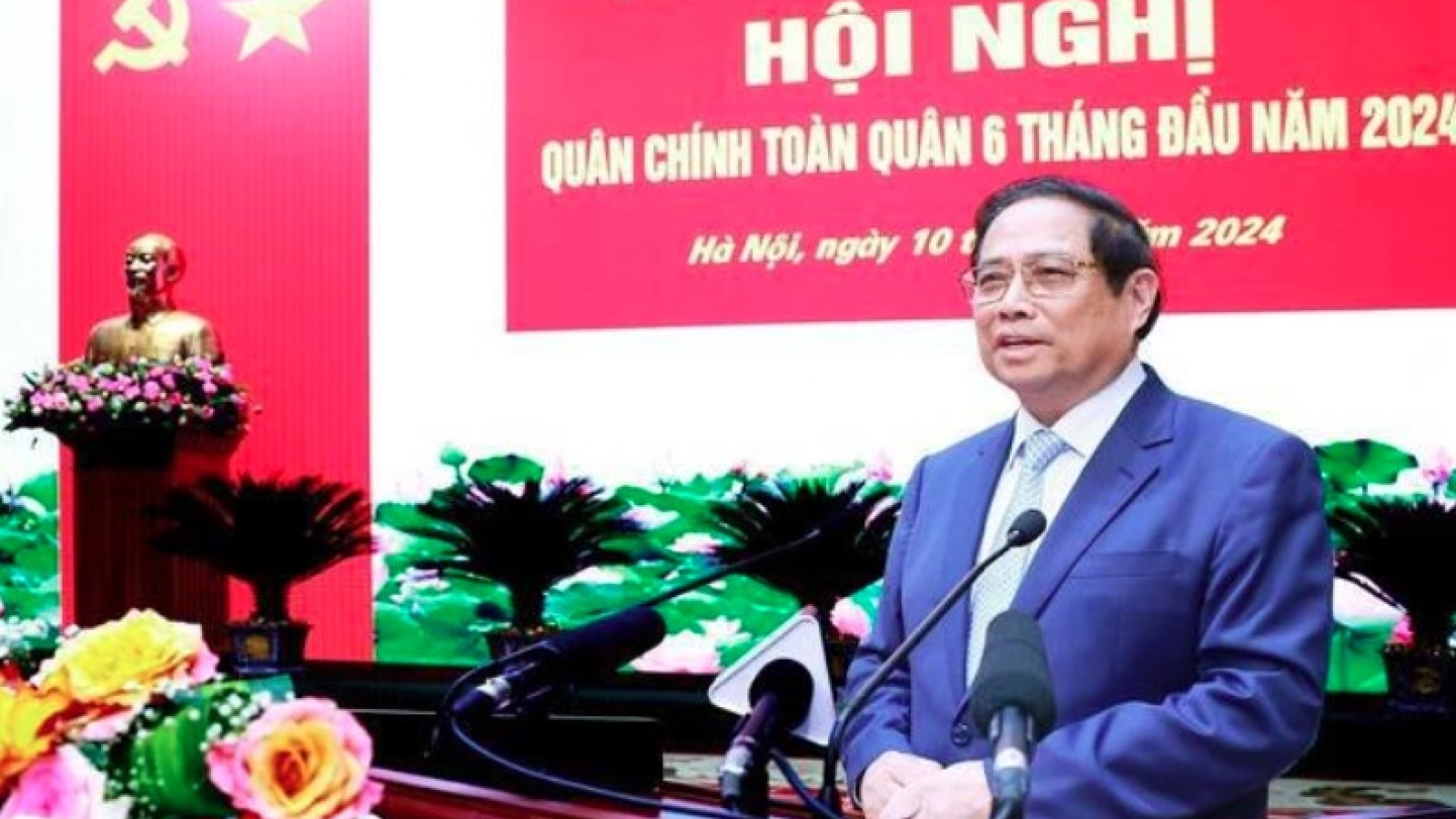 Prime Minister attends mid-year political-military conference