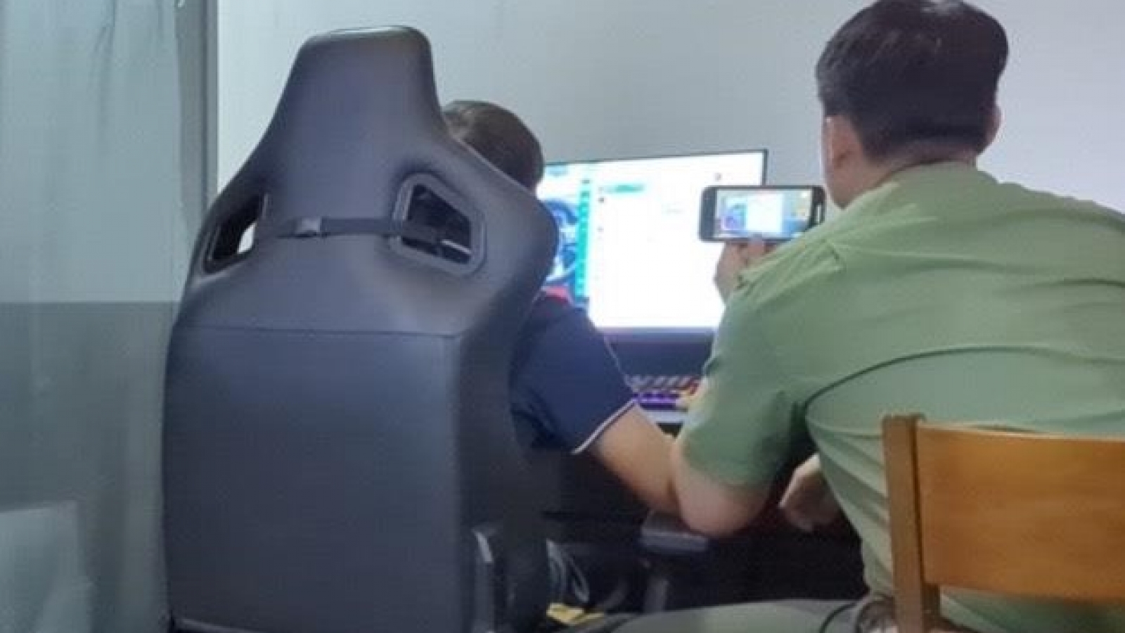 Công an phát hiện nhóm phát tán mã độc chiếm tài khoản mạng xã hội