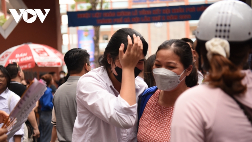 "Áp lực học tập lớn đang trở thành vấn đề nổi cộm"