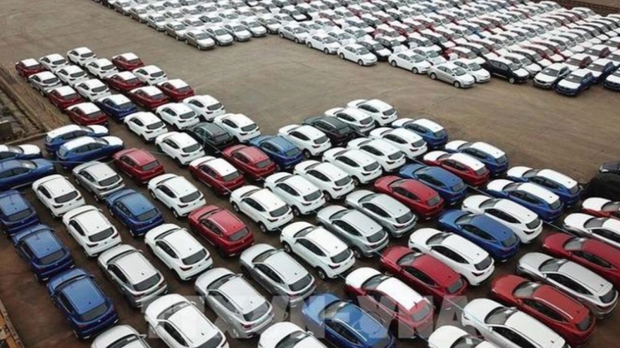 Car imports on the rise despite low demand