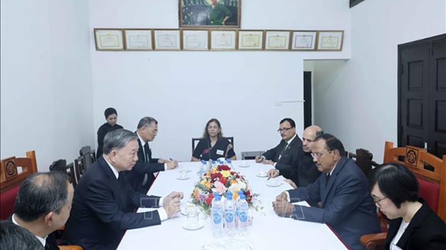 Chủ tịch nước Tô Lâm tiếp Cố vấn An ninh Quốc gia Ấn Độ