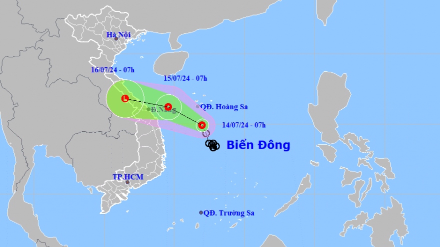 Áp thấp nhiệt đới đang hướng vào miền Trung, gây mưa lớn cho cả nước