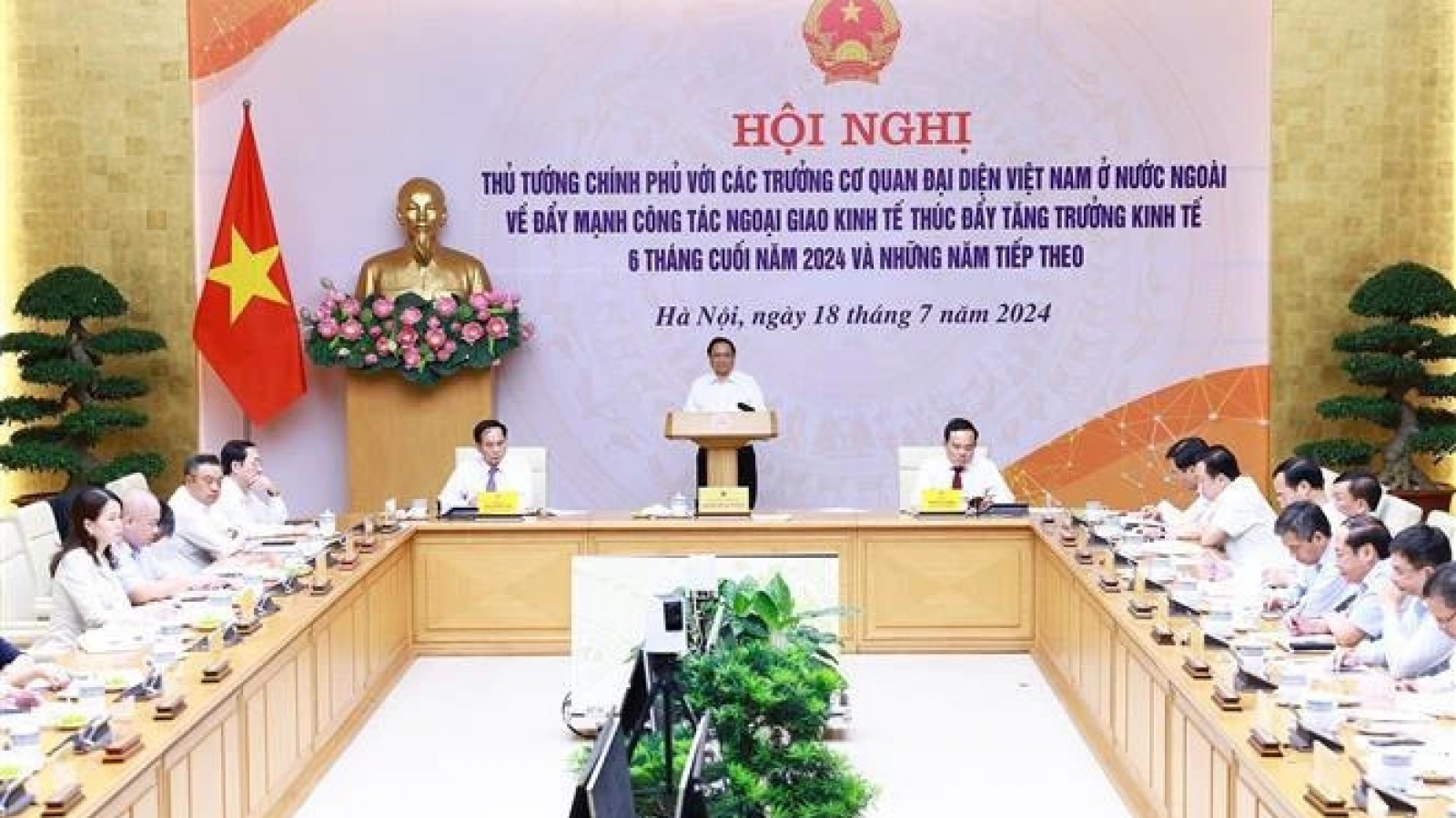 PM requests fostering economic diplomacy to drive growth