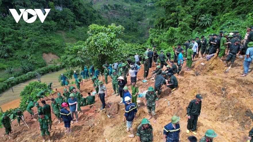 Vụ sạt lở kinh hoàng ở Hà Giang: Tình người trong cơn hoạn nạn