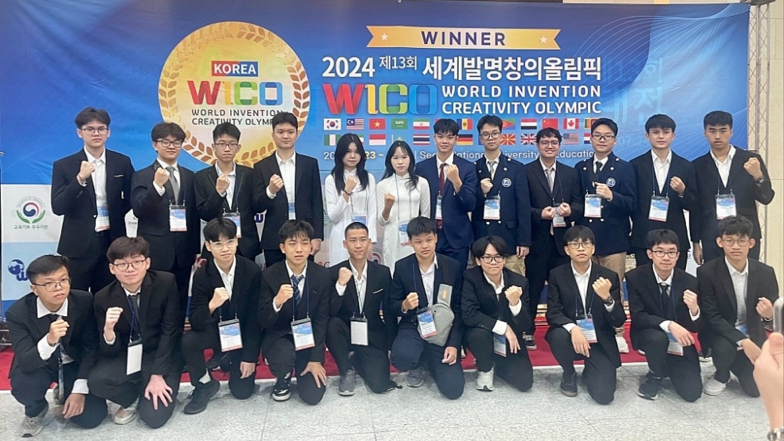 Vietnamese students win gold at World Invention Creativity Olympiad