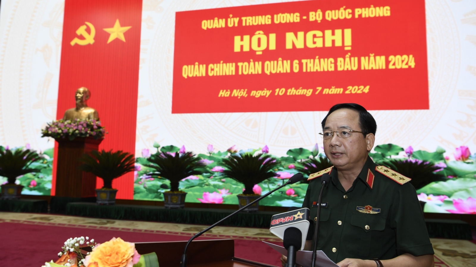 Bộ Quốc phòng phát động trong toàn quân đợt thi đua cao điểm