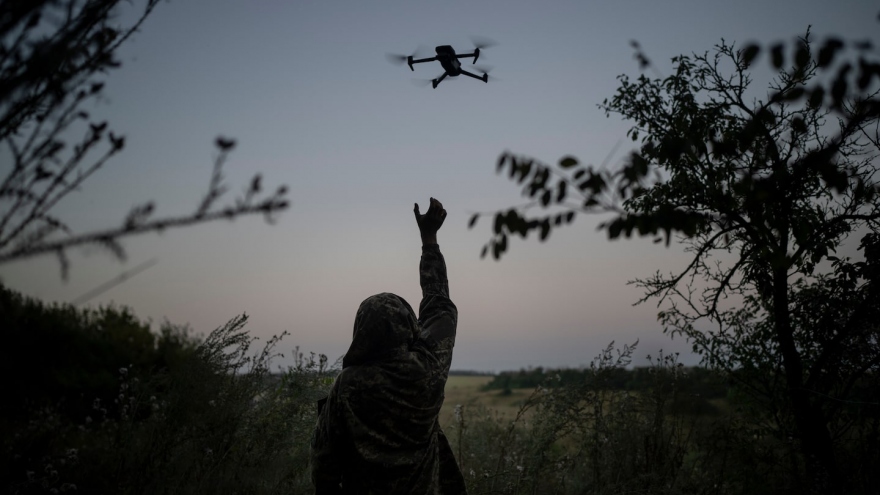 Giới chức Nga cáo buộc Ukraine tiếp tục tấn công vùng Kursk bằng UAV