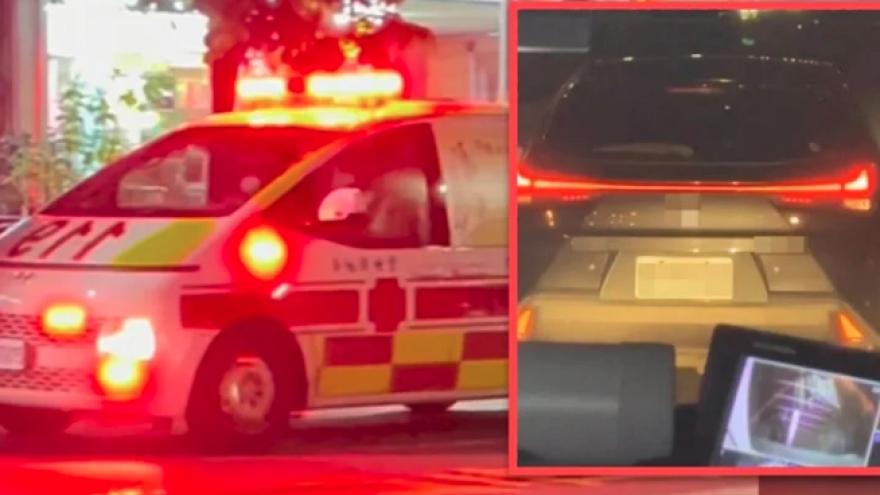 Ngăn xe chở bệnh nhân về gặp gia đình lần cuối, tài xế ở Trung Quốc gây phẫn nộ