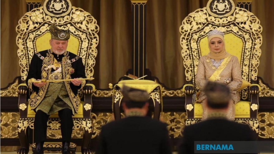 Quốc vương thứ 17 của Malaysia chính thức nhậm chức