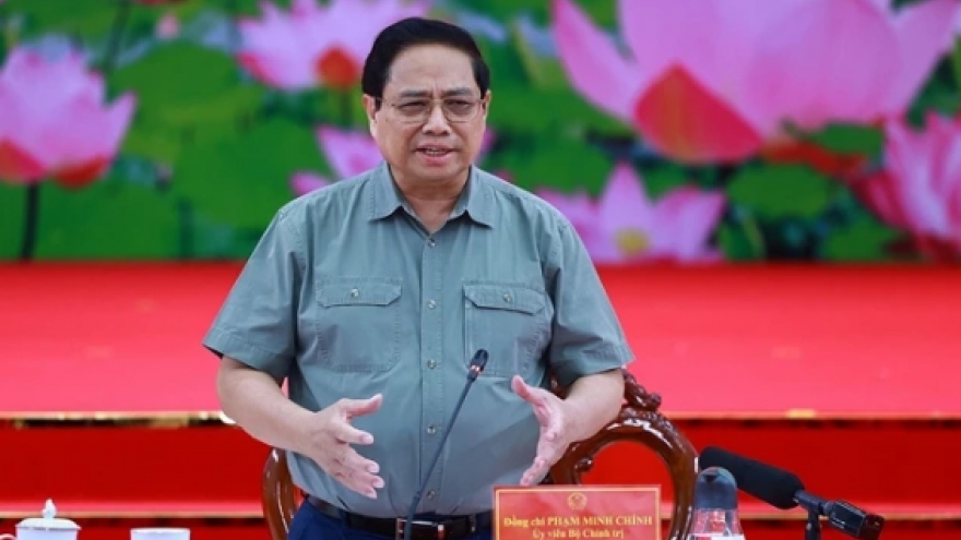 PM requests settlement of obstacles to expressway project in Mekong Delta