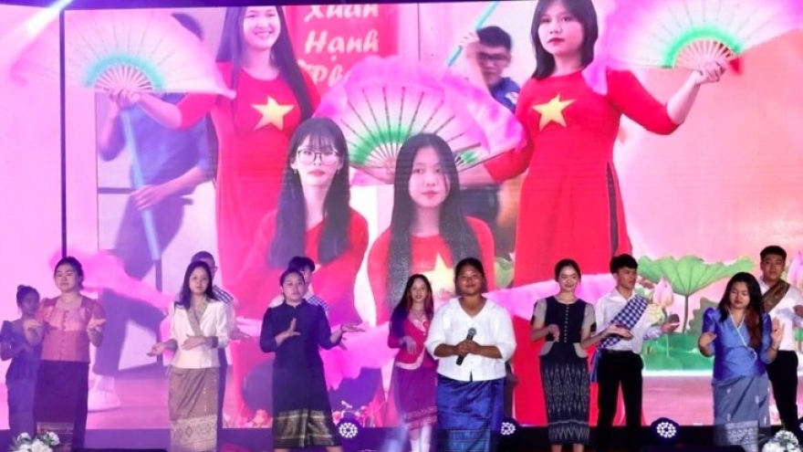 Summer camp for young overseas Vietnamese kicks off in Hanoi