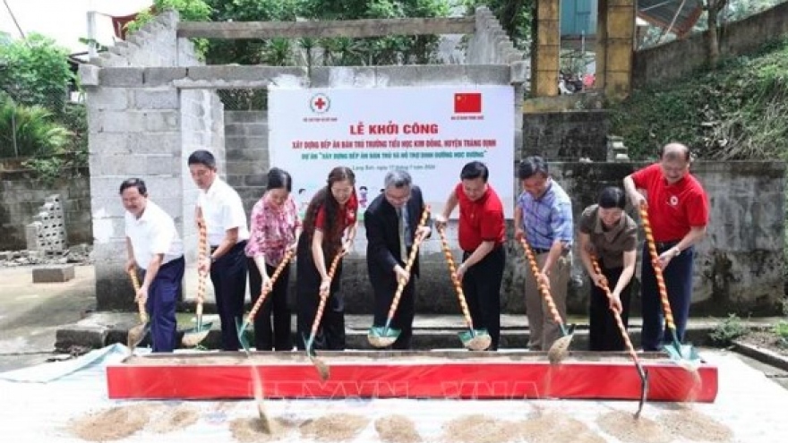 Chinese Embassy supports school nutrition improvement in Lang Son