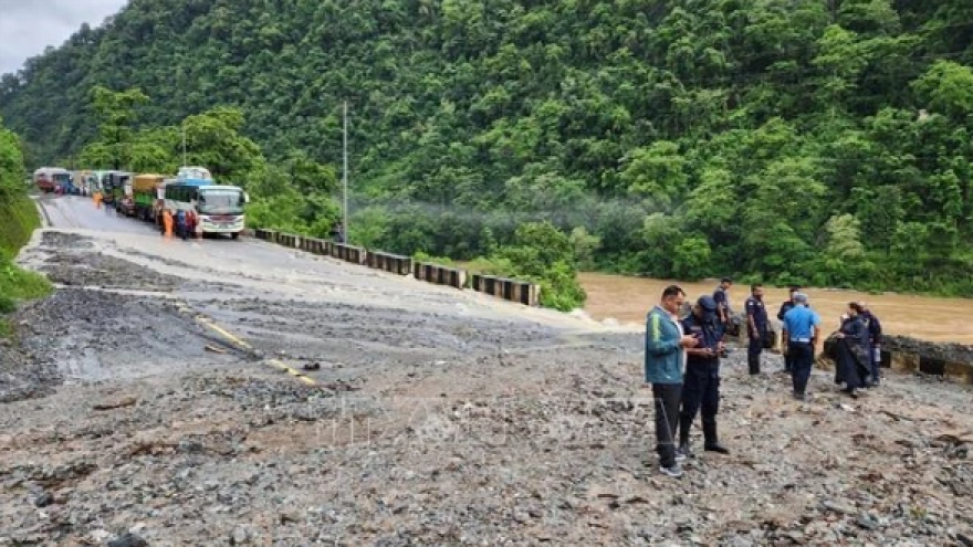 No information about Vietnamese casualties in Nepal landslide