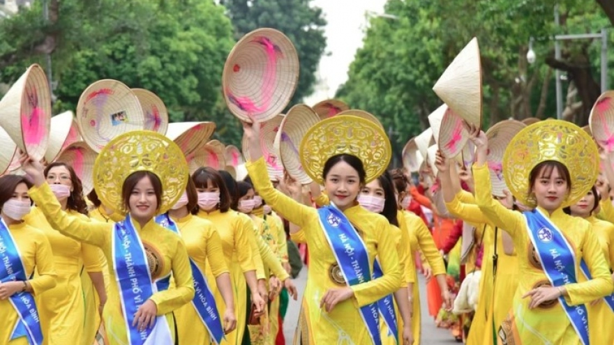 Hanoi marks 25 years as "City for Peace"