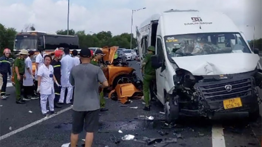 Thiếu ý thức, thiếu văn hóa giao thông gây ra tai nạn ở cao tốc Hà Nội-Hải Phòng