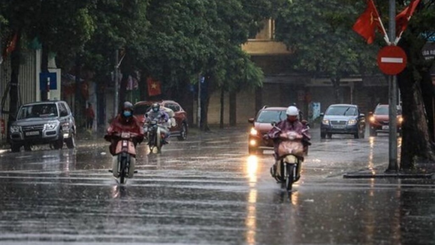 Thời tiết ngày 1/8: Thủ đô Hà Nội có mưa rào và dông rải rác