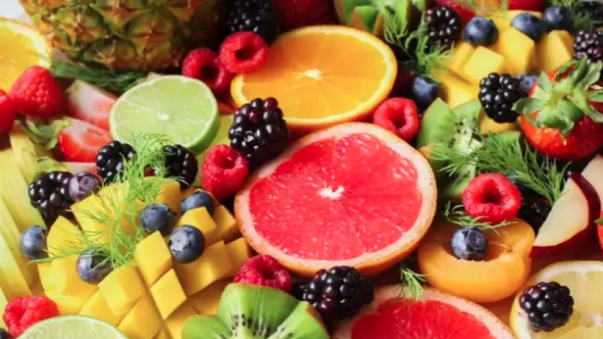 15 loại trái cây có lượng đường cao nhất và thấp nhất