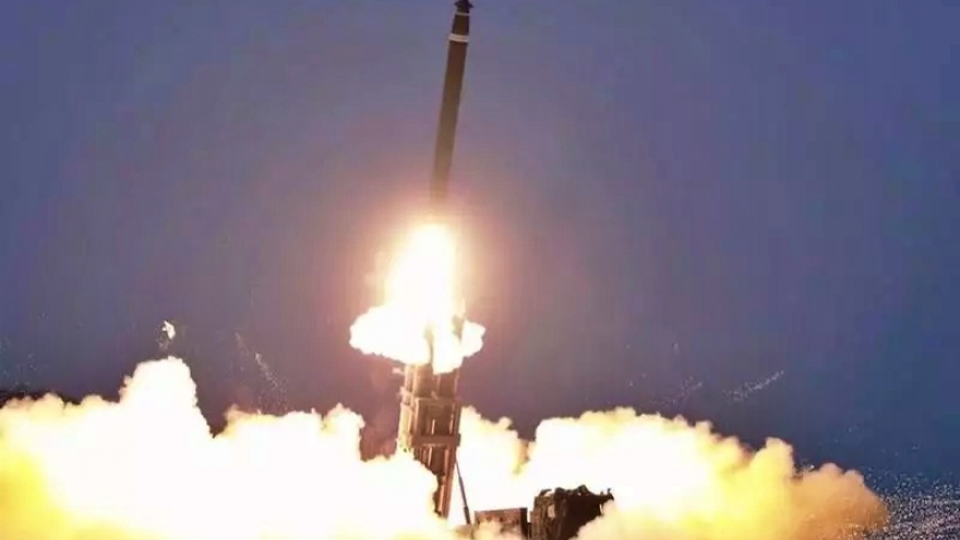 Triều Tiên thử thành công tên lửa đạn đạo chiến thuật mang đầu đạn siêu lớn
