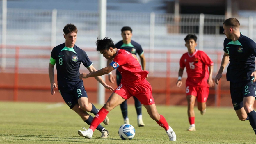 Trực tiếp U19 Việt Nam 0-2 U19 Australia: Trả giá vì sai lầm