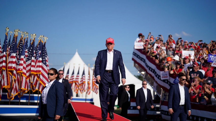 Mật vụ Mỹ khuyên ông Trump dừng vận động tranh cử ngoài trời sau vụ ám sát hụt