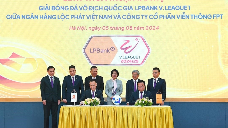 V-League 2024/2025 có nhà tài trợ mới, VAR có thêm diễn biến mới