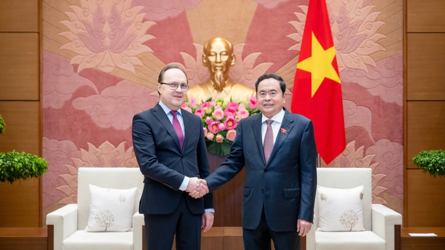 Chủ tịch Quốc hội Trần Thanh Mẫn tiếp Đại sứ Liên bang Nga