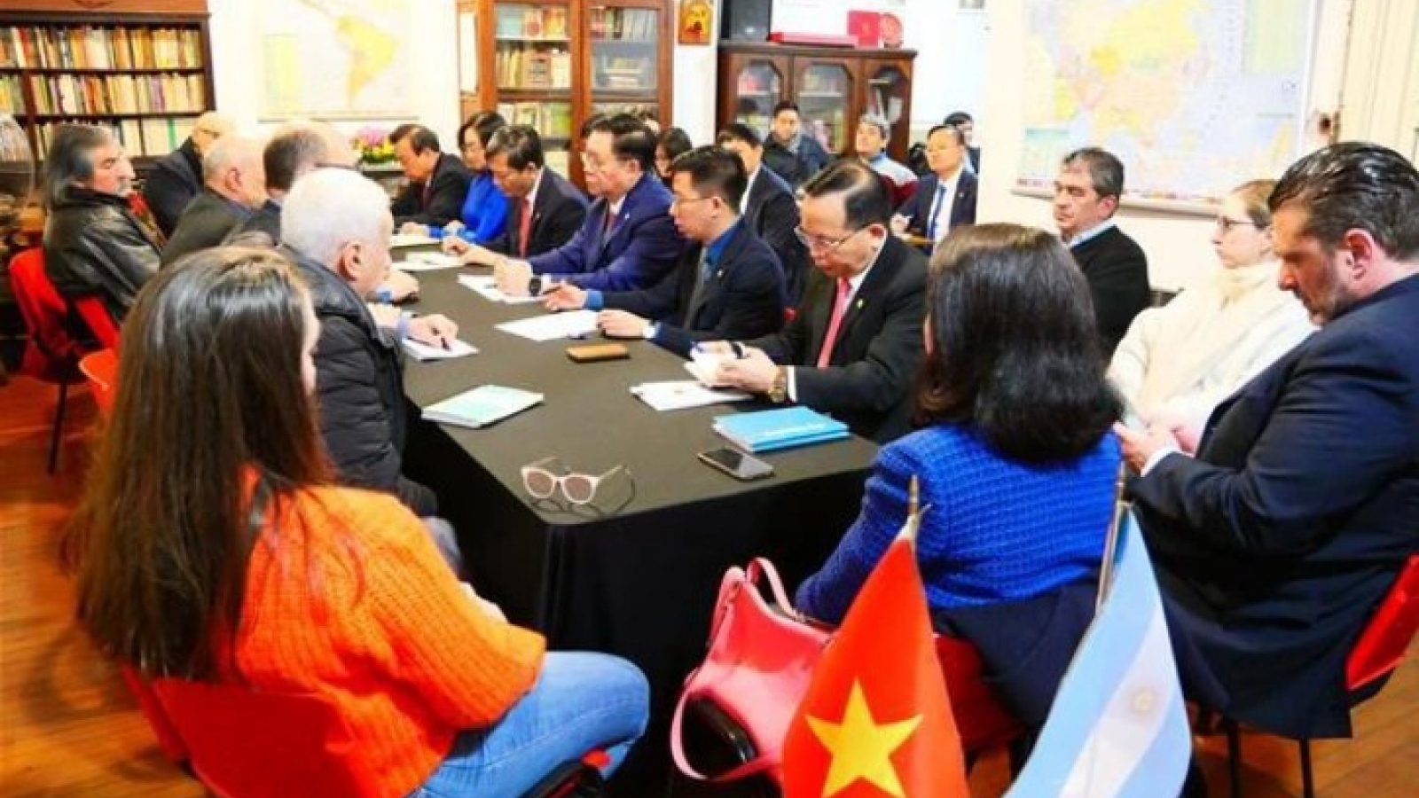 Argentina, Vietnam boost political trust
