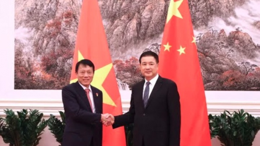 Vietnam, China commit to deeper security cooperation