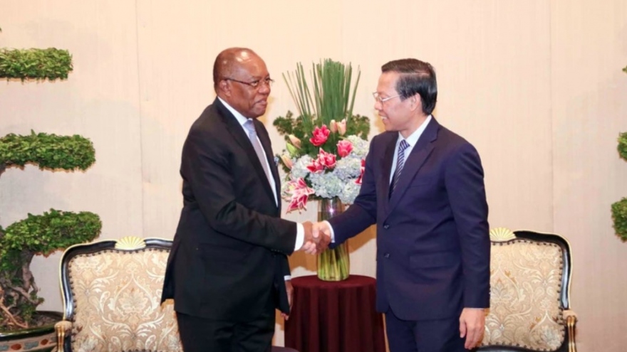 HCM City leader welcomes official of ruling Angolan party