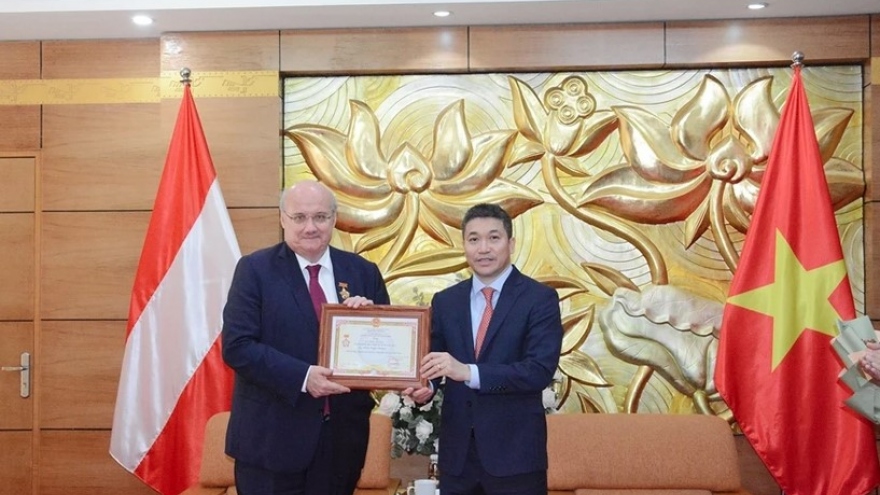 Friendship insignia bestowed upon Austrian Ambassador