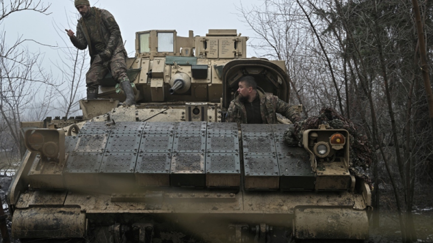 Ukraine cho rằng Nga "ngại" đối đầu trực diện "sát thủ diệt tăng" Bradley