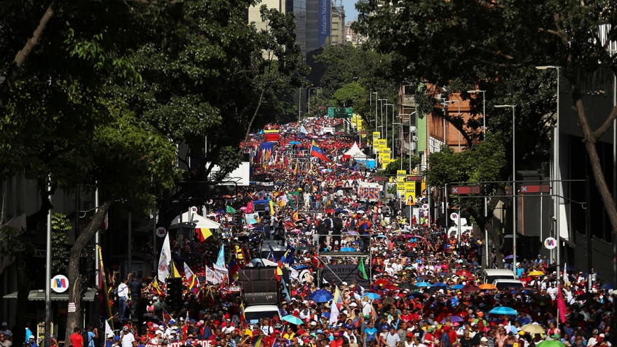 Hai cuộc biểu tình đối lập trên khắp Venezuela