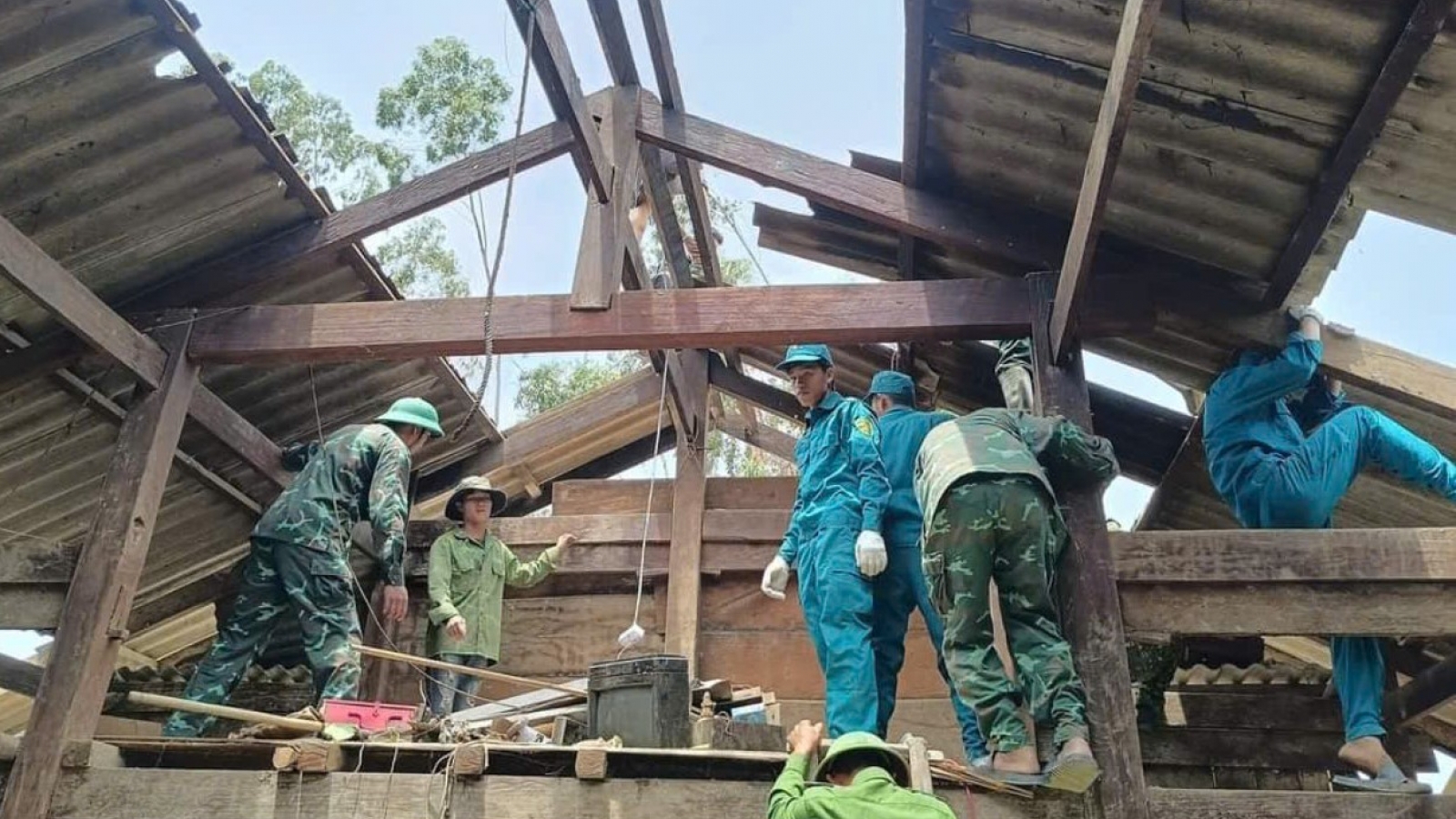 Lốc xoáy tốc mái 55 ngôi nhà ở Đắk Lắk, thiệt hại trên 500 triệu đồng