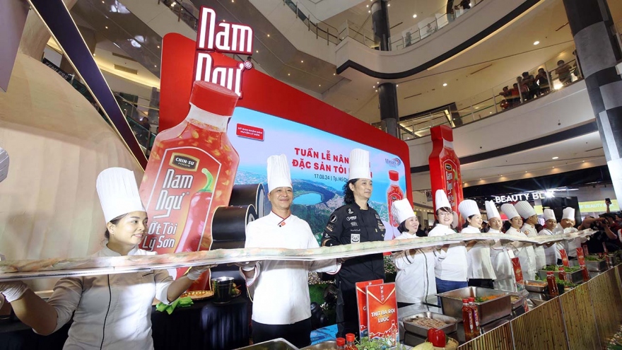 Nam Ngư đồng hành cùng bà con nông dân phát triển kinh tế, nâng tầm đặc sản tỏi Lý Sơn