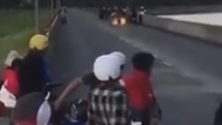 Nam thanh niên tử vong do chạy xe máy "biểu diễn" trên bờ đập thuỷ điện