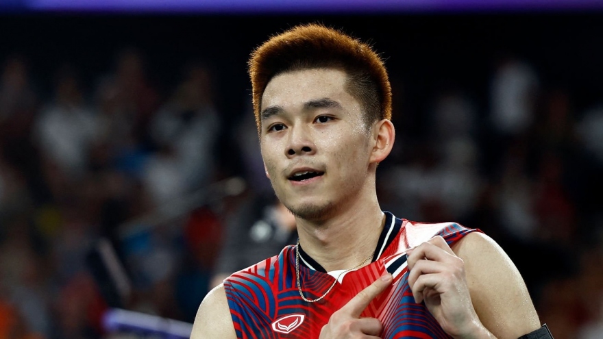 Tay vợt Thái Lan tranh HCV cầu lông Olympic 2024 với Viktor Axelsen