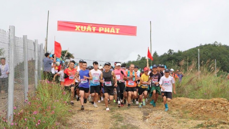 'Friendship Road' Marathon to boost ties between Vietnamese, Chinese localities