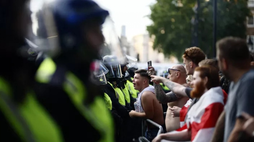 Cảnh sát Anh cảnh giác trước nguy cơ bạo loạn trong hai ngày cuối tuần
