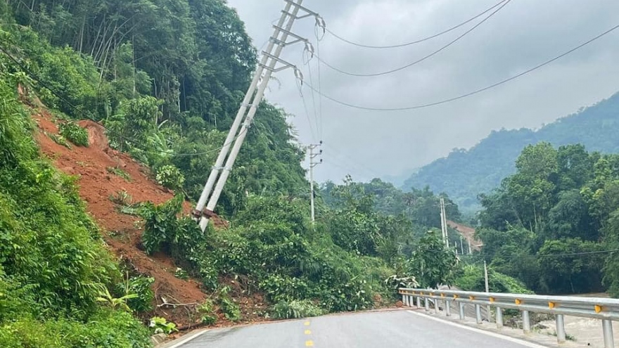 Bắc Kạn: 3 người bị thương và 227 ngôi nhà hư hại do sạt lở đất