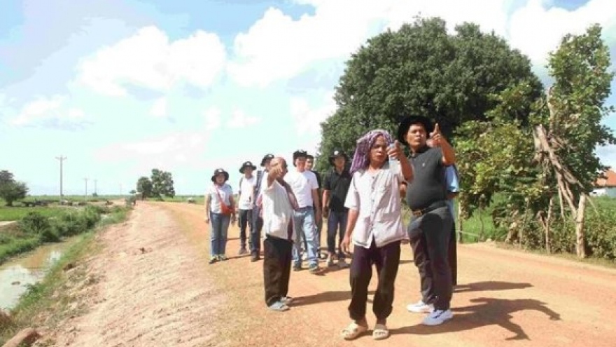 Vietnamese scholars join trip to explore history about Pol Pot genocidal regime