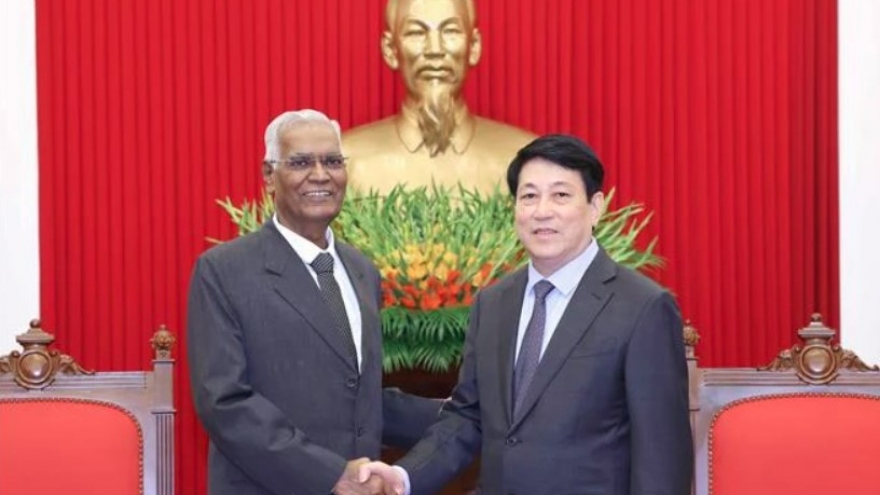 Party official welcomes leader of Communist Party of India