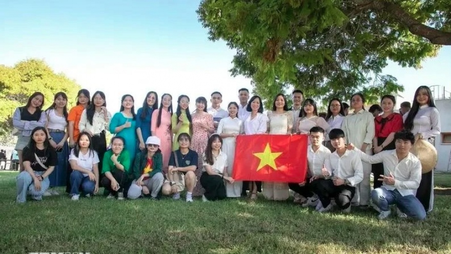 Vietnamese agriculture trainees complete refresher course in Israel
