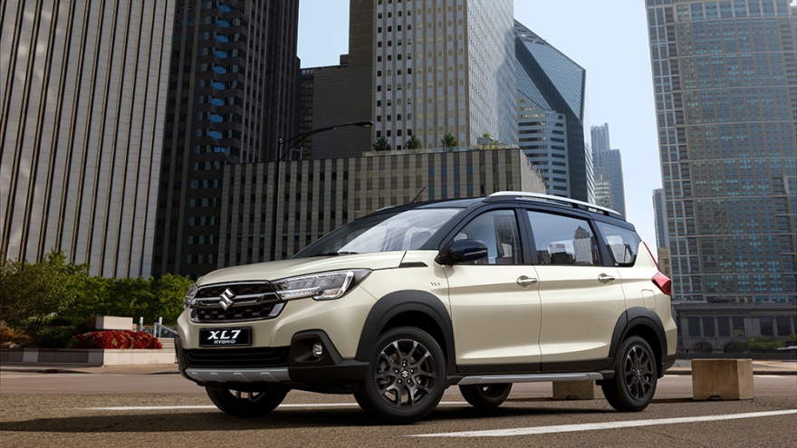 Suzuki XL7 Hybrid ra mắt tại Việt Nam giá chỉ từ gần 600 triệu đồng