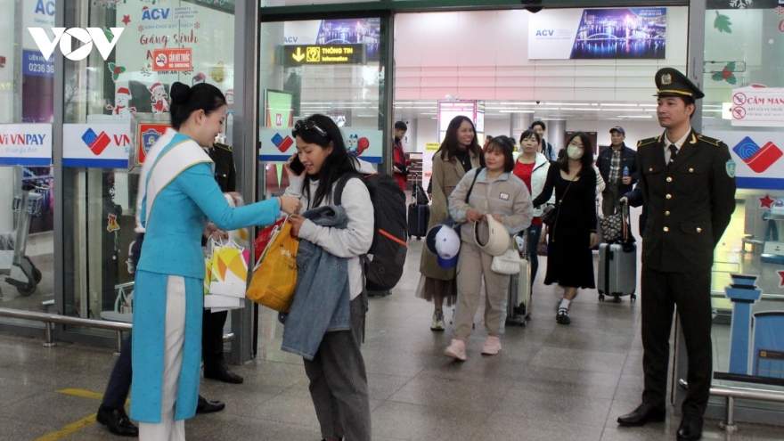 Da Nang enjoys 33% surge in seven-month tourist arrivals