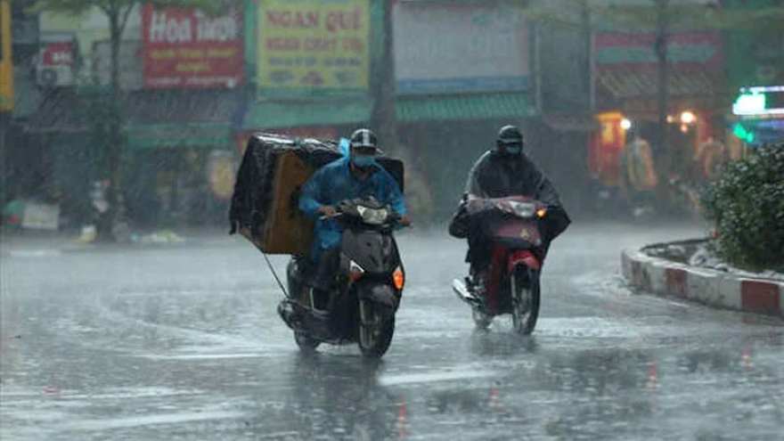 Thời tiết ngày 7/8: Khu vực Tây Bắc, Việt Bắc có mưa rào và dông rải rác