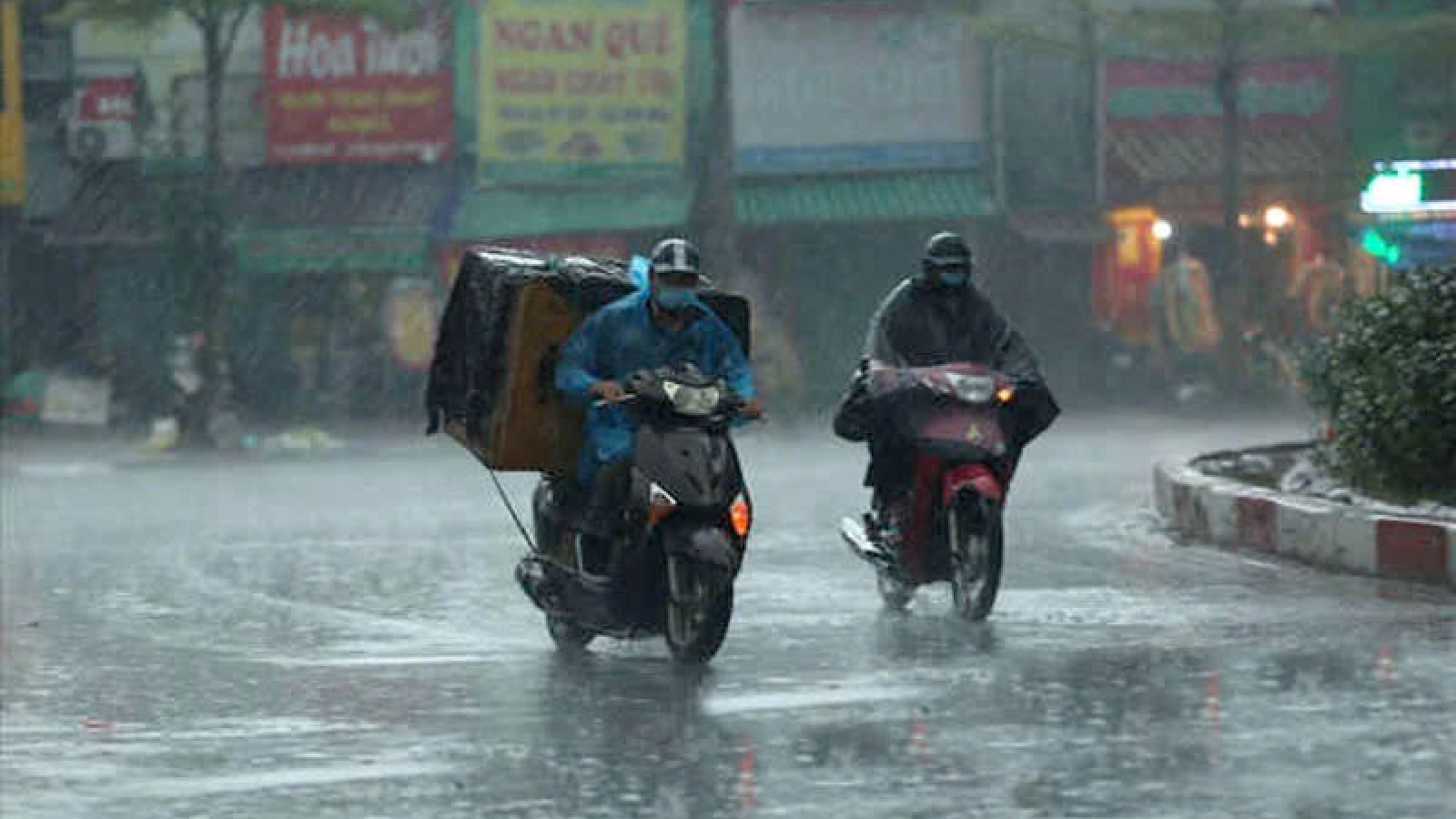 Thời tiết hôm nay 7/8: Khu vực Tây Bắc, Việt Bắc có mưa rào và dông rải rác