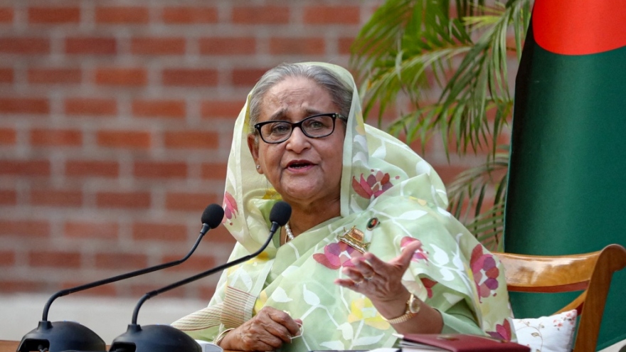 Thủ tướng Bangladesh rời khỏi đất nước giữa lúc biểu tình bạo lực bùng phát