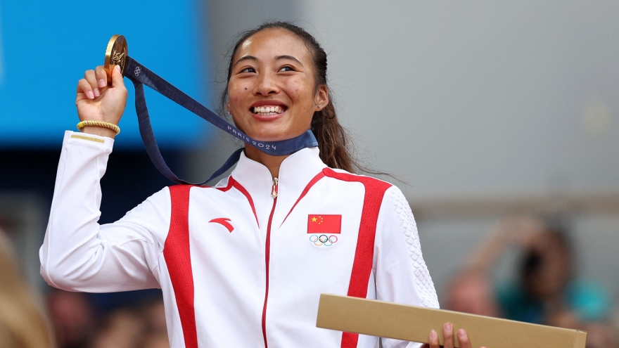 Quần vợt Trung Quốc giành HCV lịch sử ở Olympic Paris 2024